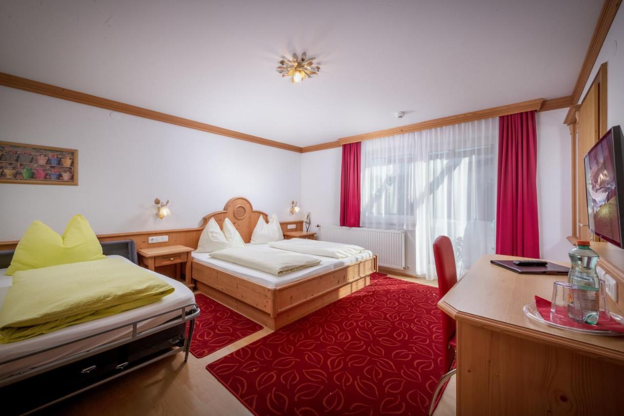 Familienhotel Central سانكت يوهان ان تيرو المظهر الخارجي الصورة