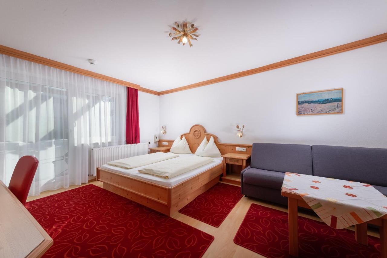 Familienhotel Central سانكت يوهان ان تيرو المظهر الخارجي الصورة